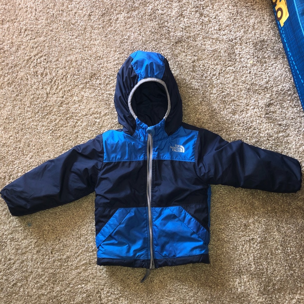2T NorthFace coat